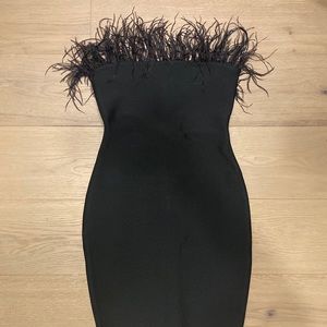 New Bella Barnett Richilde Black Strapless Feather Mini Dress
